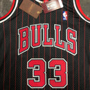 Regata Chicago Bulls Retrô Mitchell & Ness 1995/1996 Scottie Pippen Preta