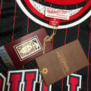 Regata Chicago Bulls Retrô Mitchell & Ness 1995/1996 Scottie Pippen Preta