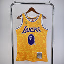 Regata NBA BAPE x Lakers Mitchell & Ness