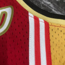 Regata NBA Cleveland Retrô Mitchell & Ness 2003/2004 LeBron James Vermelha