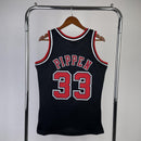 Regata Chicago Bulls Retrô Mitchell & Ness 1997/1998 Scottie Pippen Preta