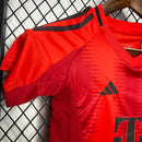 Conjunto Infantil Bayer de Munique 24/25